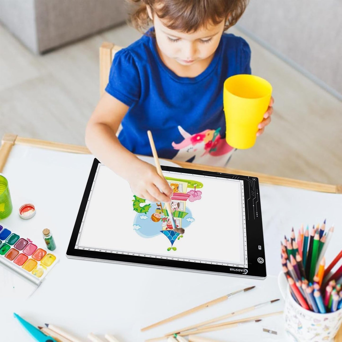 XIAOSTAR Rechargeable Light Box Drawing A4, Tracing Board with Adjustable Brightness for Artists, Animation Drawing, Sketching, X-ray Viewing (A4-RCG)