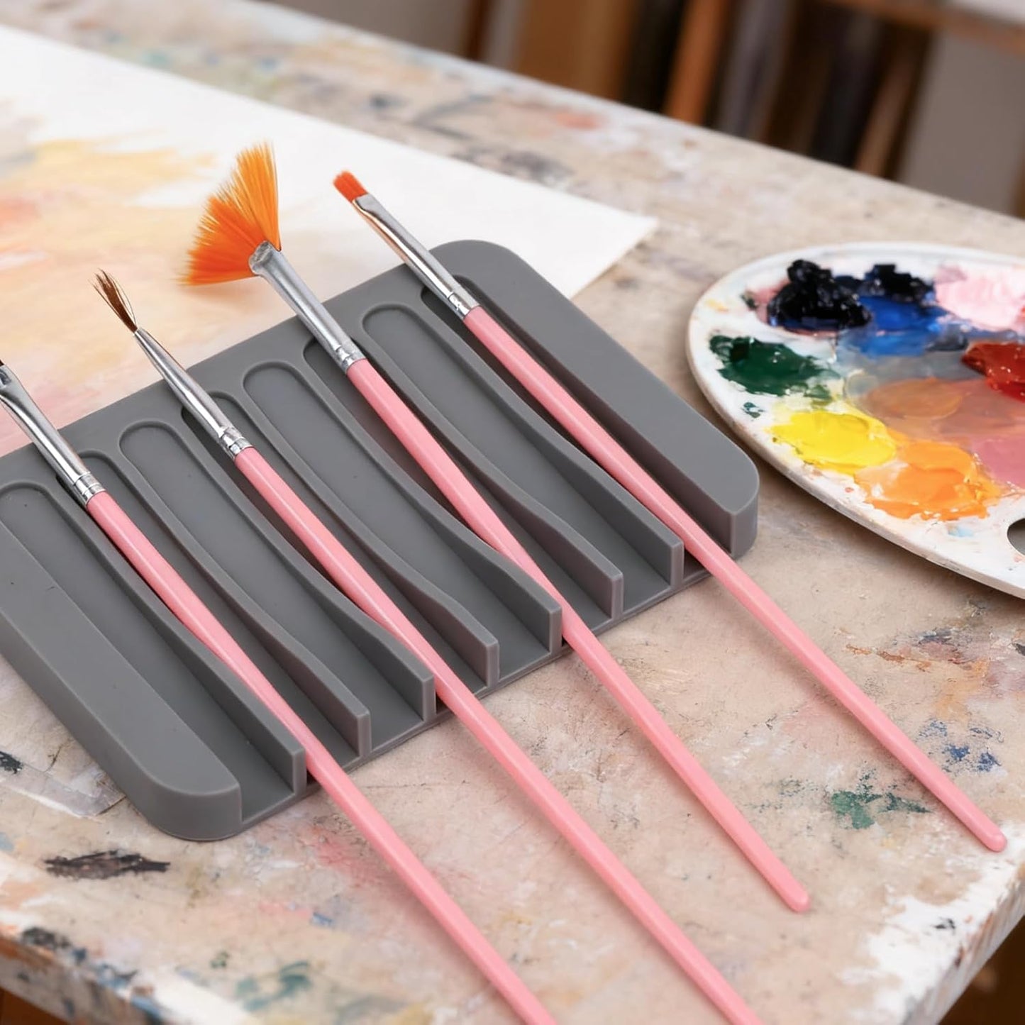 Penitue 2pcs Paint Brush Holder, Silicone Washable Paintbrush Organizer Stand with 8 Slots Brush Rinse Cleaner for Oil Acrylic Watercolor Painting (Gray, White)