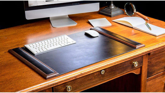 Dacasso Wood & Leather Pad with Side Rails