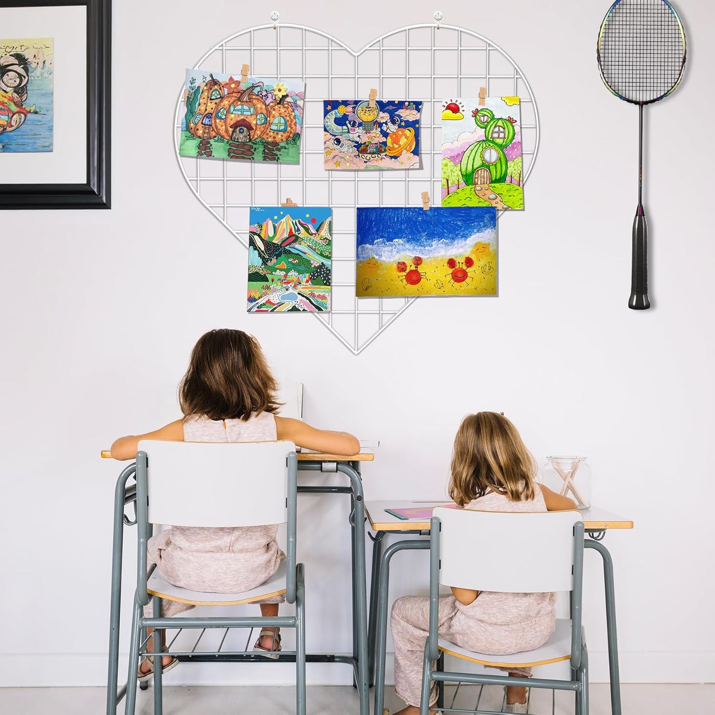 ECLENYES Grid Photo Wall Panels - 22.4"x20.4" Heart Shape Iron Rack Art Wire Board, Wall Grid Organizer, DIY Photo Frame for Home, Office, Kitchen, Bedroom, Christmas Gifts - Pink
