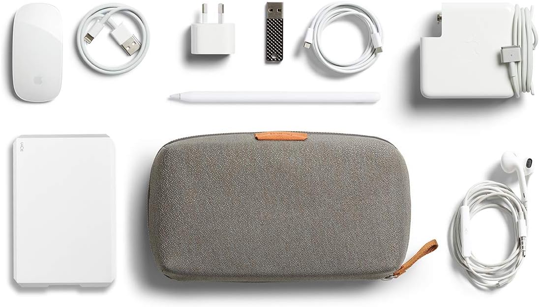 Bellroy Tech Kit (Tech Accessories Organizer Pouch, Zipper Closure Design, Stores Power Bank, Phone Charger, Cables & More, Internal)