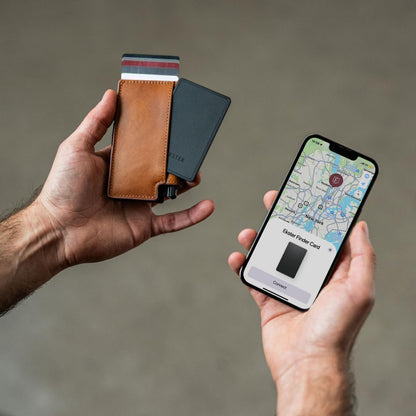 Ekster Finder Card Wallet Tracker, Rechargeable Bluetooth Tracking Card, Works with Apple Find My & Siri, Slim Credit Card-Sized Wallet Finder for Wallets, Bags & Gear