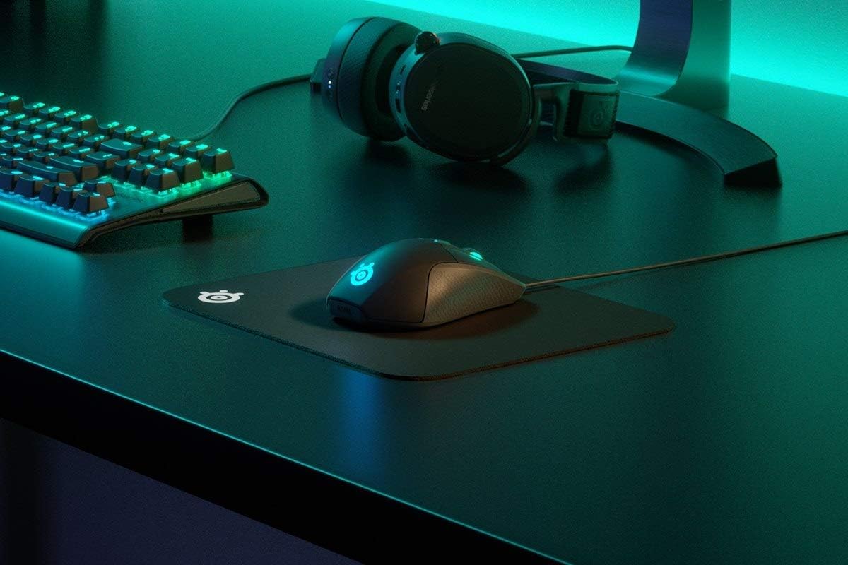 SteelSeries QcK Gaming Mouse Pad - XXL Cloth - Peak Tracking and Stability - Esports Mousepad - Never-Slip - Full Desk Coverage