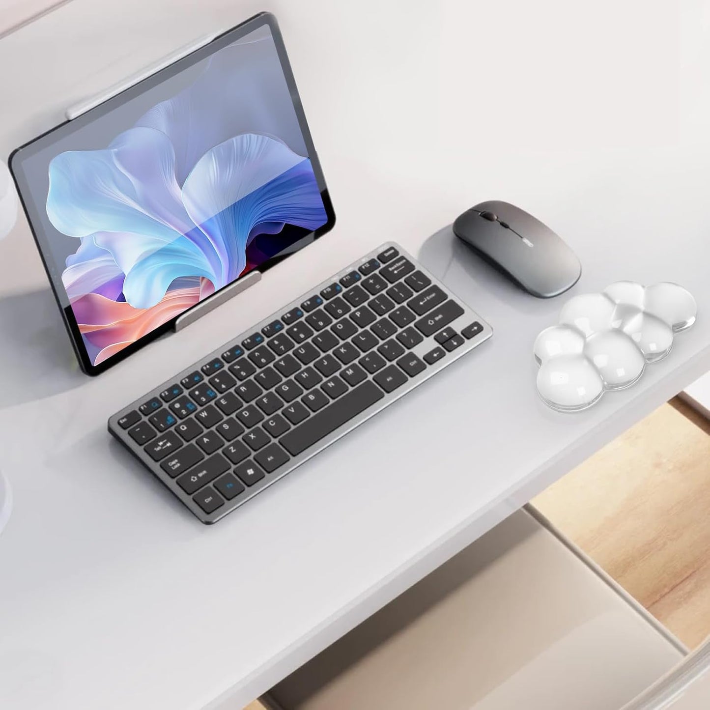 Gel Cloud Keyboard and Mouse Wrist Rest, Cute Wrist Support and Arm Support Keyboard Rest for Keyboard and Mouse Typing Pain Relief，Suitable for Office/Computer/Laptop/Gaming（White）