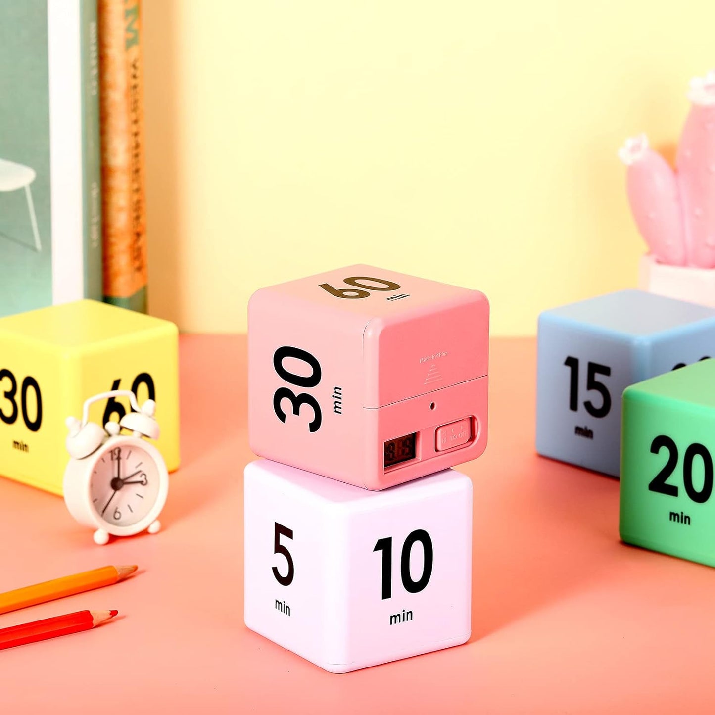 Weewooday 2 Pieces Cube Productivity Timer Flip Gravity Sensor Flip Countdown Countup Workout Timer Management 1 3 5 10 Minutes and 15 20 30 60 Minutes for Work Learning Kitchen Cooking(Green, Blue)