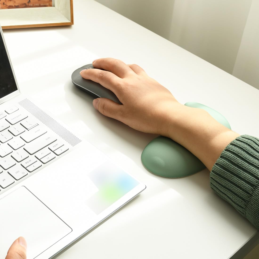 Ergonomic Mouse Wrist Rest Pad, Small Gel Mouse Keyboard Support Cushion Non-Slip Base, for Easy Typing and Wrist Pain Relief Office Computer, Laptop, PC Gaming (Blue)