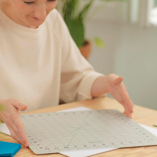 Fiskars 18" x 24" Folding Cutting Mat for Travel and Storage - Fabric and Sewing Craft Projects - Self-Healing Mat - Gray