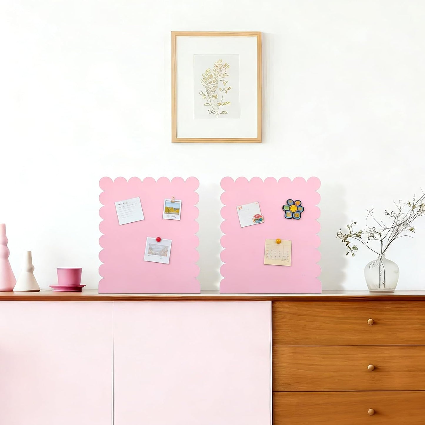 Gueevin 2 Pcs Magnet Board Standing Magnetic Metal Board for Desk and Wall Scalloped Magnetic Display Stand for Memos Photos and Documents Home Office School Desk Storage Decoration(White,Medium)