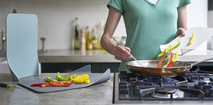 Joseph Joseph Nest Chop Set of Nesting Plastic Cutting Boards 13.25-inch x 10-inch Chopping Board Kitchen Prep Mat with Curved Edges 3-piece., Large