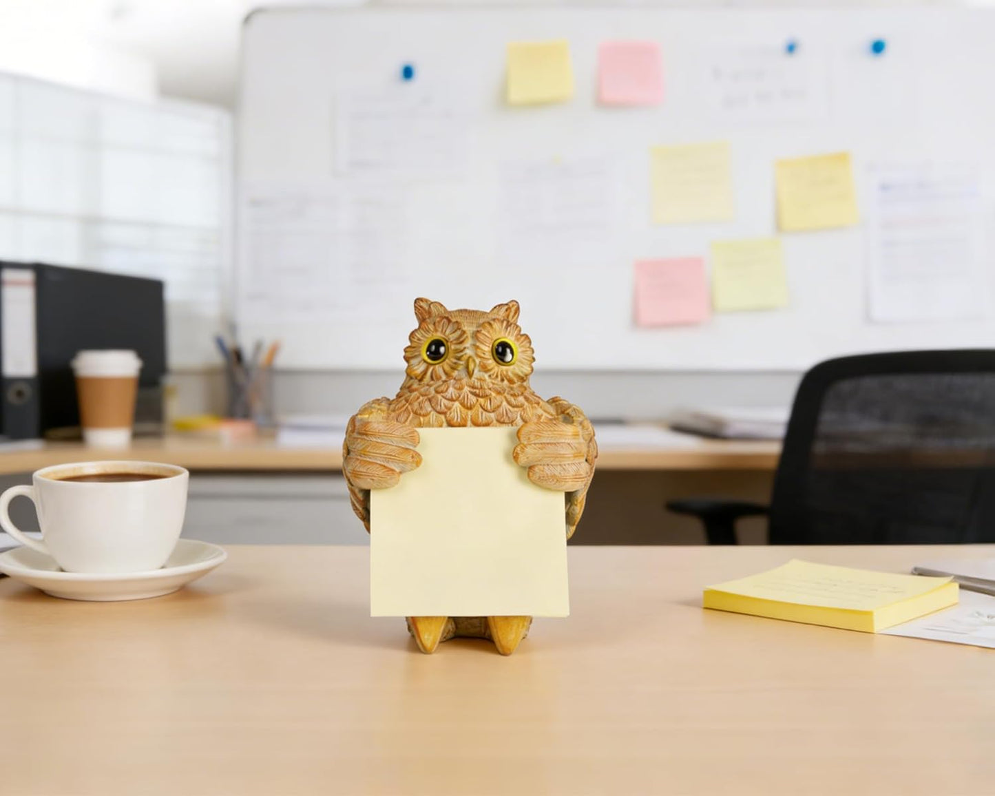 Highland Cow Pop-up Sticky Note Dispenser, Includes 1 Pad of 3x3 in Super Sticky Notes, 100 Sheets, Resin Cute Handmade Desk Holder for Office & Home-Beige