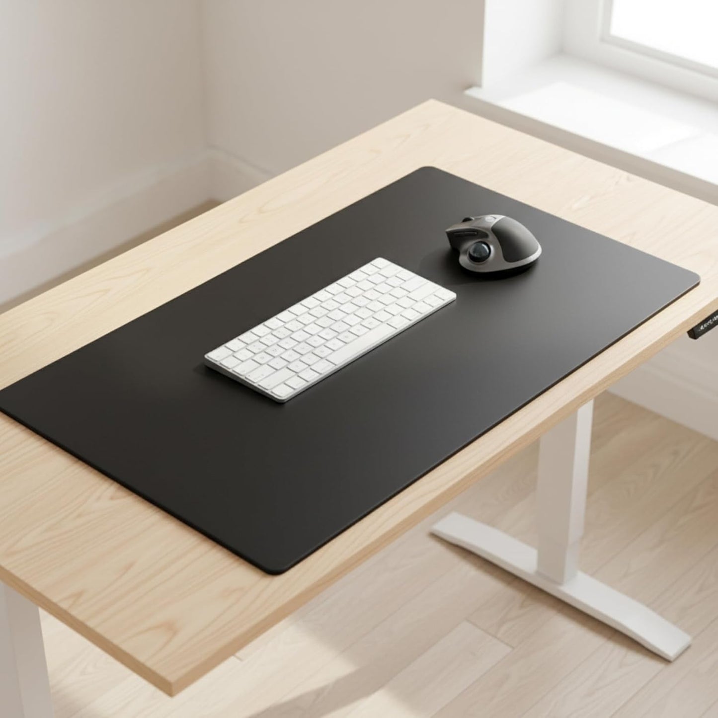 Dacasso Leather Desk Pad Without Side Rails