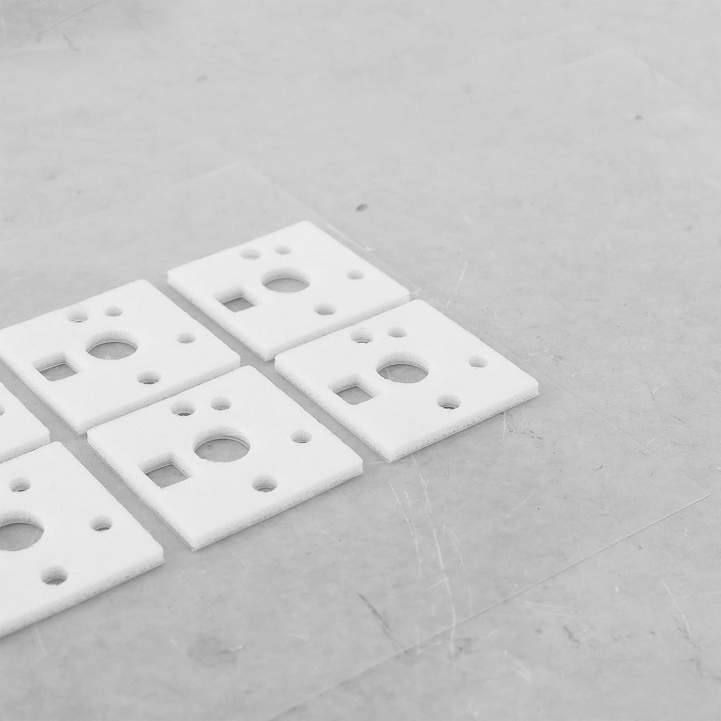 240 Pcs PE Mechanical Keyboard Switch Pads 1mm Shaft Pad Noise Dampener Foam Pads for 61/64/87/104 Hot Swap Gaming Keyboard White 14x14x1mm