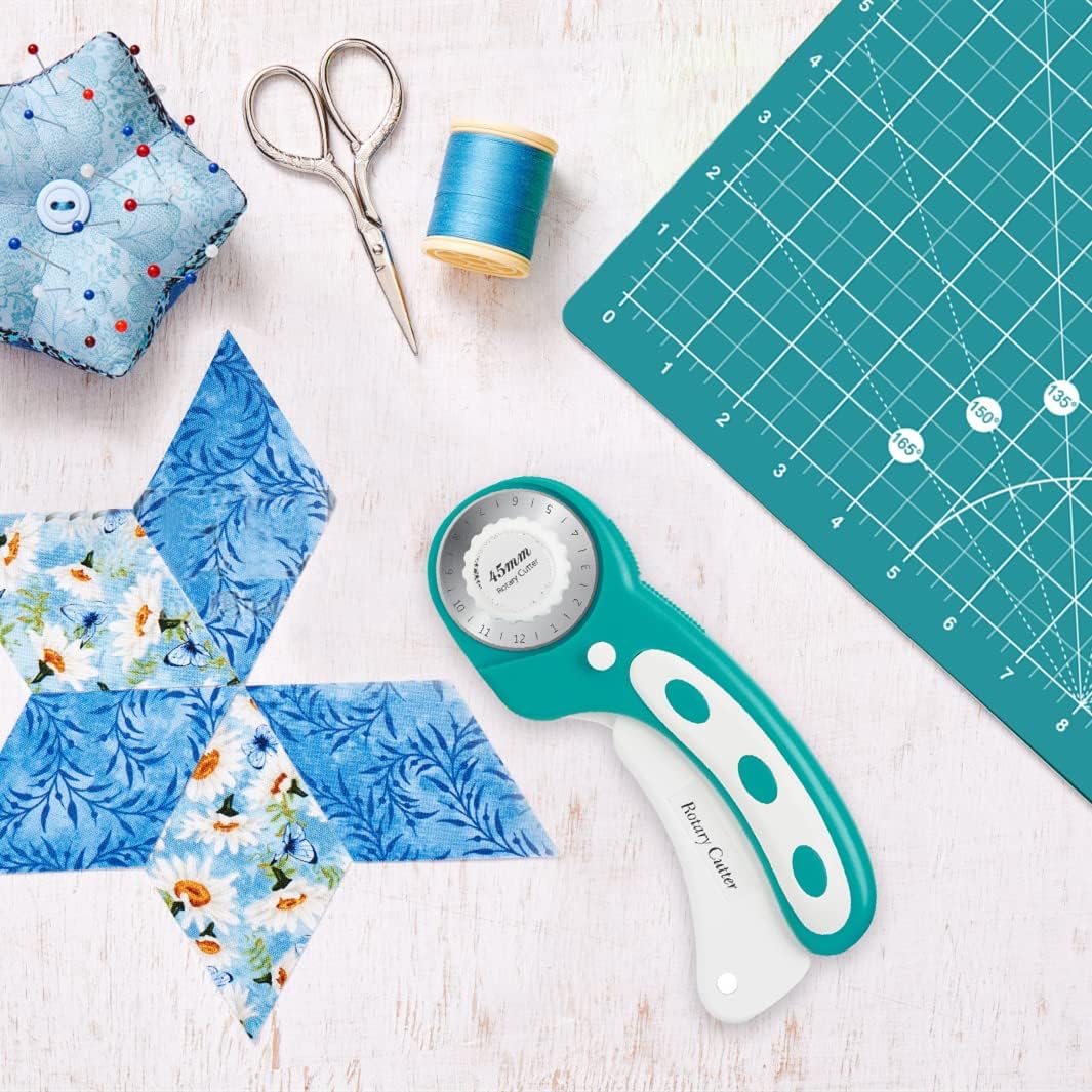 Headley Tools Rotary Cutter Set - 45mm Fabric Cutter, 5 Extra Rotary Blades, A3 Cutting Mat, Quilting Ruler and Sewing Clips, Craft Knife Set, Ideal for Crafting, Sewing, Patchworking, Purple