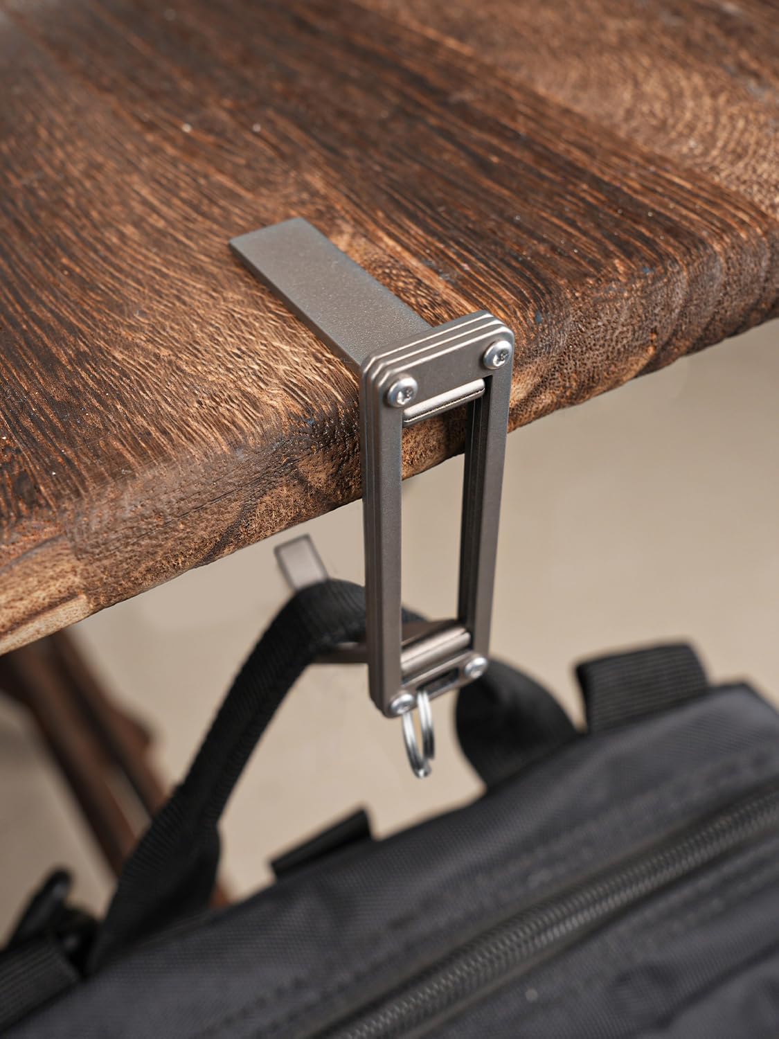 sayram ST5 Titanium Purse Hook for Table – Foldable Bag Hanger with Anti-Slip Arm – Portable Handbag Holder for Dining, Office, and Travel (Black)