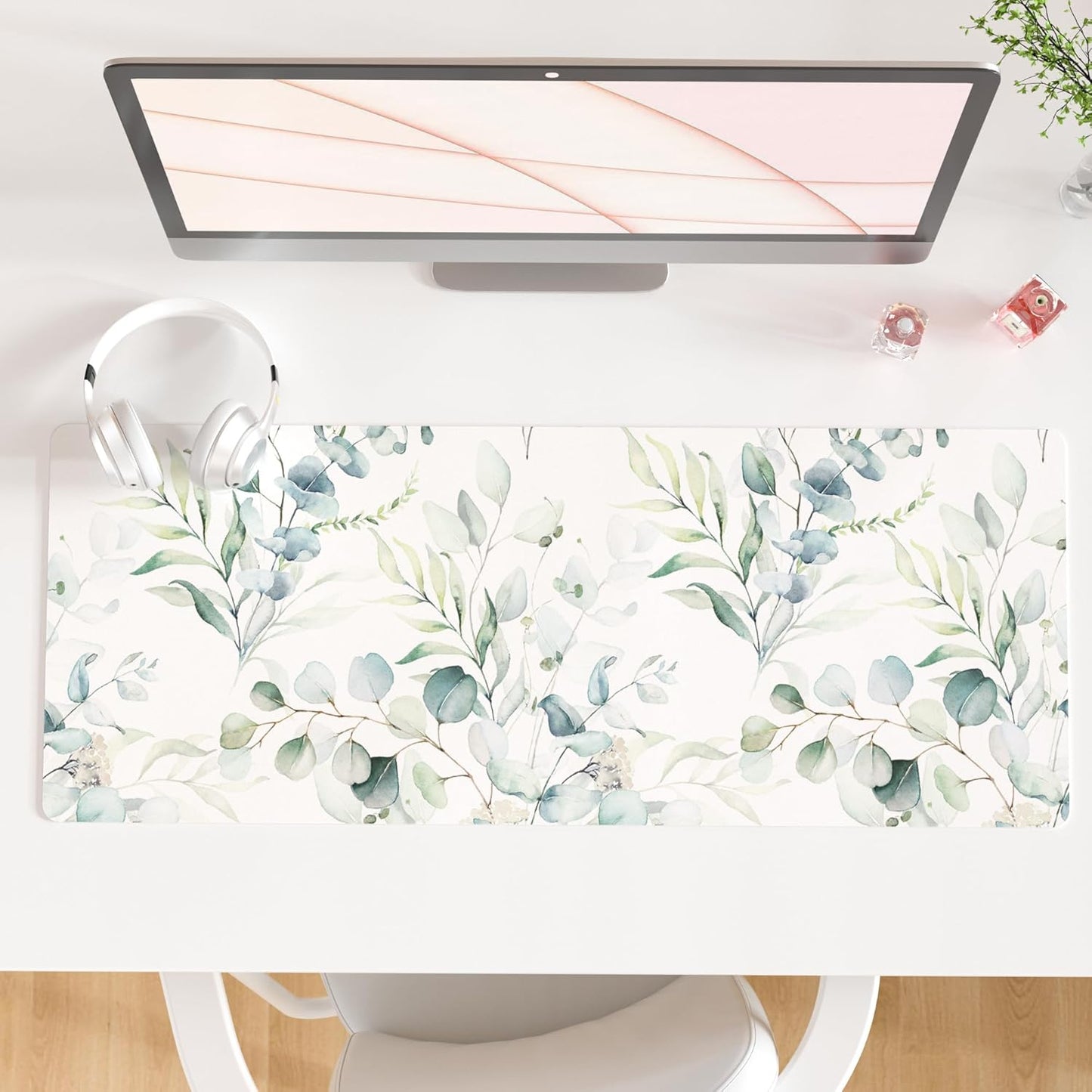 QIYI Large Mouse Pad, Cute Pink Desk Mat for Desktop, Women Girls PU Leather Desk Pad Waterproof Gaming Mousepad, Rose Gold Marble Computer Protector Writing Pad for School Office Home 31.5" x 15.7"