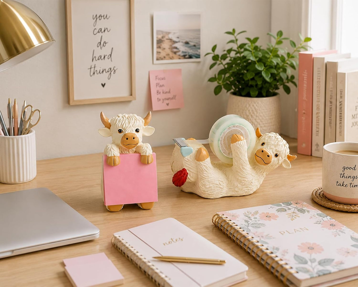 Highland Cow Pop-up Sticky Note Dispenser, Includes 1 Pad of 3x3 in Super Sticky Notes, 100 Sheets, Resin Cute Handmade Desk Holder for Office & Home-Beige