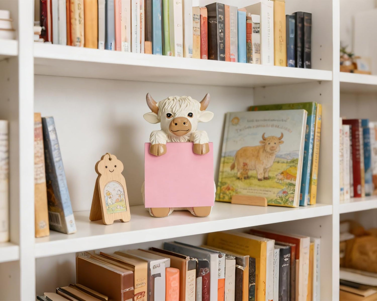 Highland Cow Pop-up Sticky Note Dispenser, Includes 1 Pad of 3x3 in Super Sticky Notes, 100 Sheets, Resin Cute Handmade Desk Holder for Office & Home-Beige