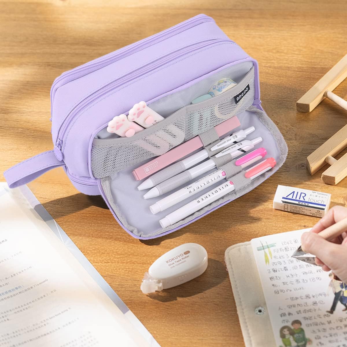 MAMUNU Large Capacity Pencil Case 4 Compartments, Pencil Pouch Bag with Zipper Portable Handle, Pen Case Bag Stationery Organizer for Office College School Adults Teen Girls Boys Men Women, Black