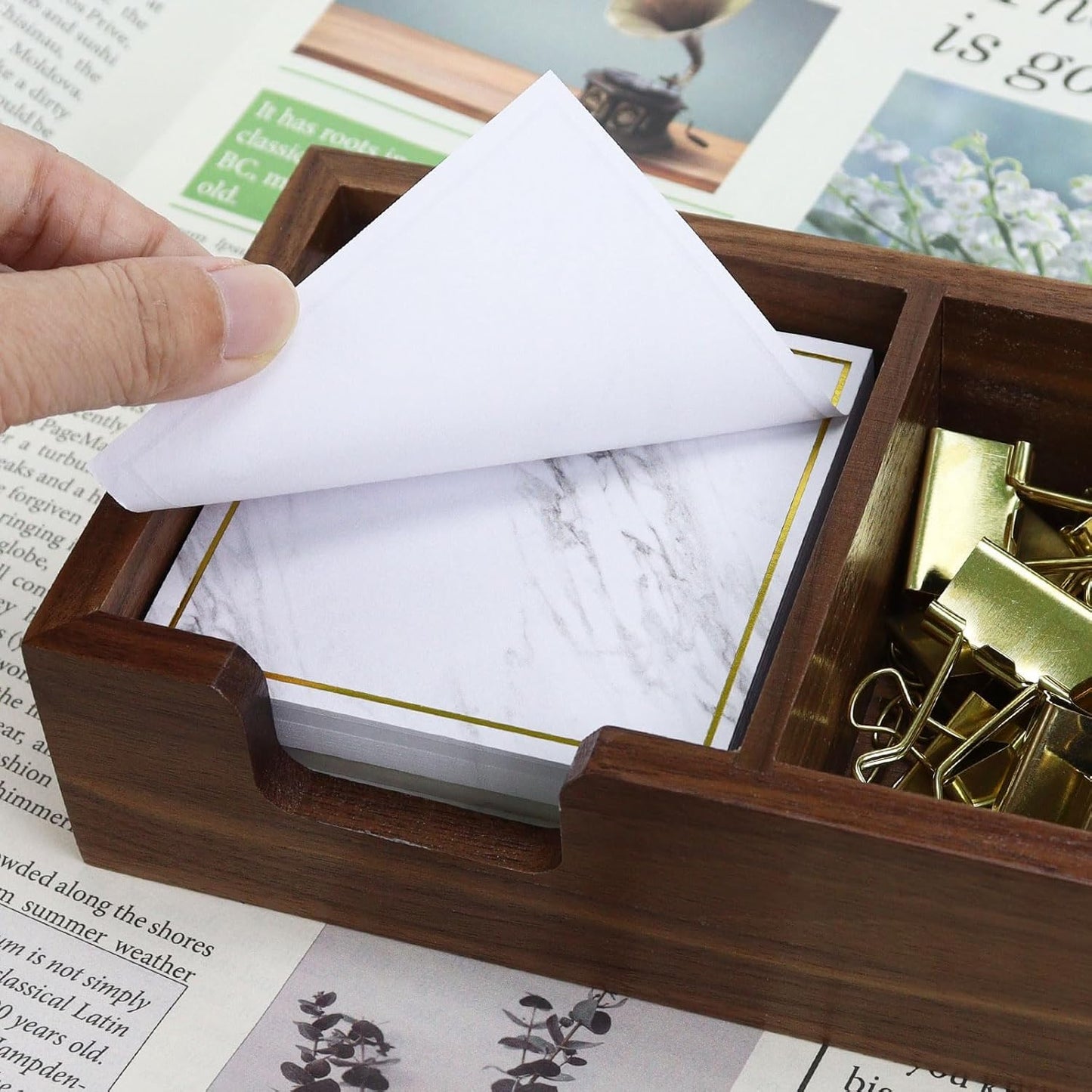 MultiBey Walnut Wood Sticky Notes Holder for Desk, 4x6 Inch Self -Sticky Note Memo Holder, Wooden Sticky Note Dispenser Office Desk Organizer for Dorm Room Office Home School (S)