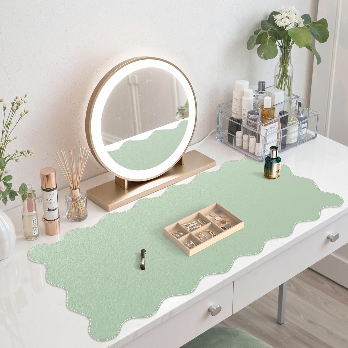 iCasso Pink Leather Desk Mat,Extra Large Scalloped Mouse Pad for Desktop,Waterproof PU Nail Table Mat,Cute Keyboard Mats for Women Girl,Non-Slip Desk Cover Mat for Office Home Dorm