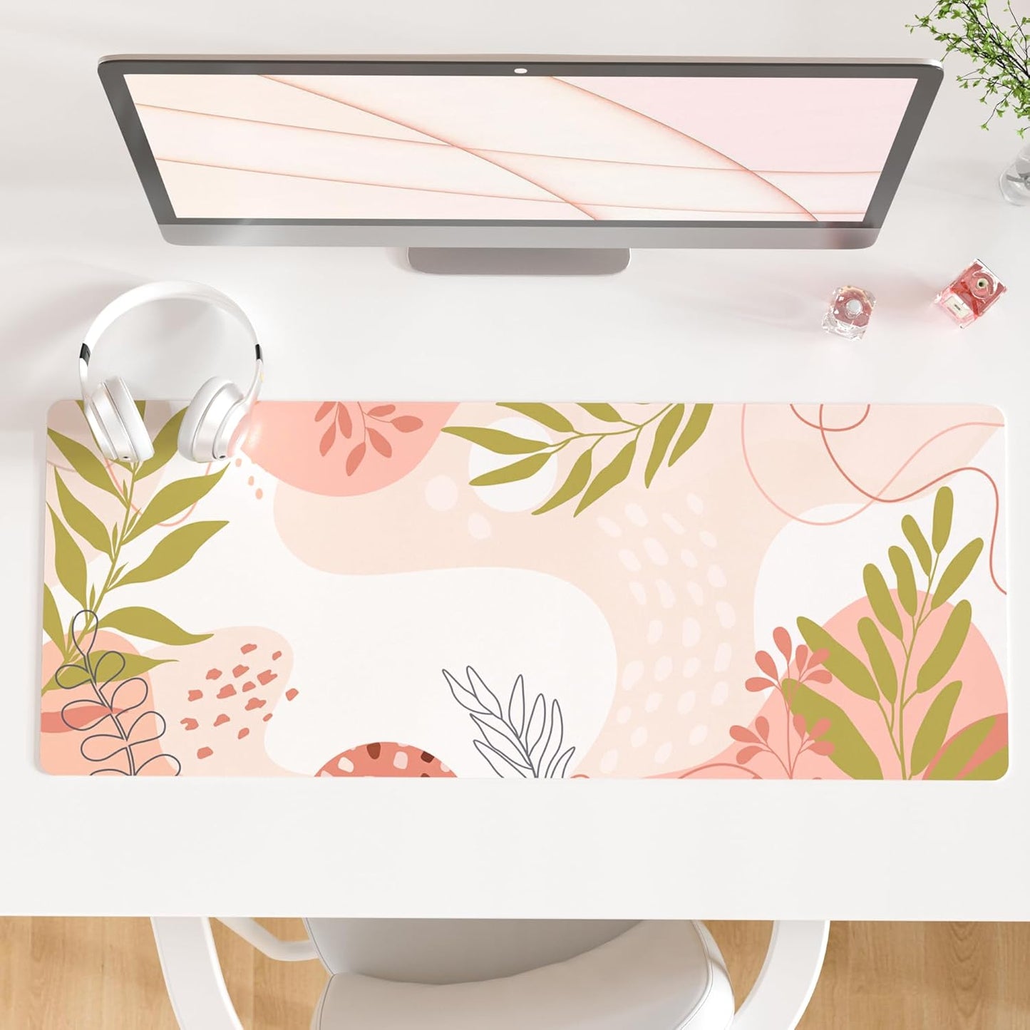 QIYI Large Mouse Pad, Cute Pink Desk Mat for Desktop, Women Girls PU Leather Desk Pad Waterproof Gaming Mousepad, Rose Gold Marble Computer Protector Writing Pad for School Office Home 31.5" x 15.7"