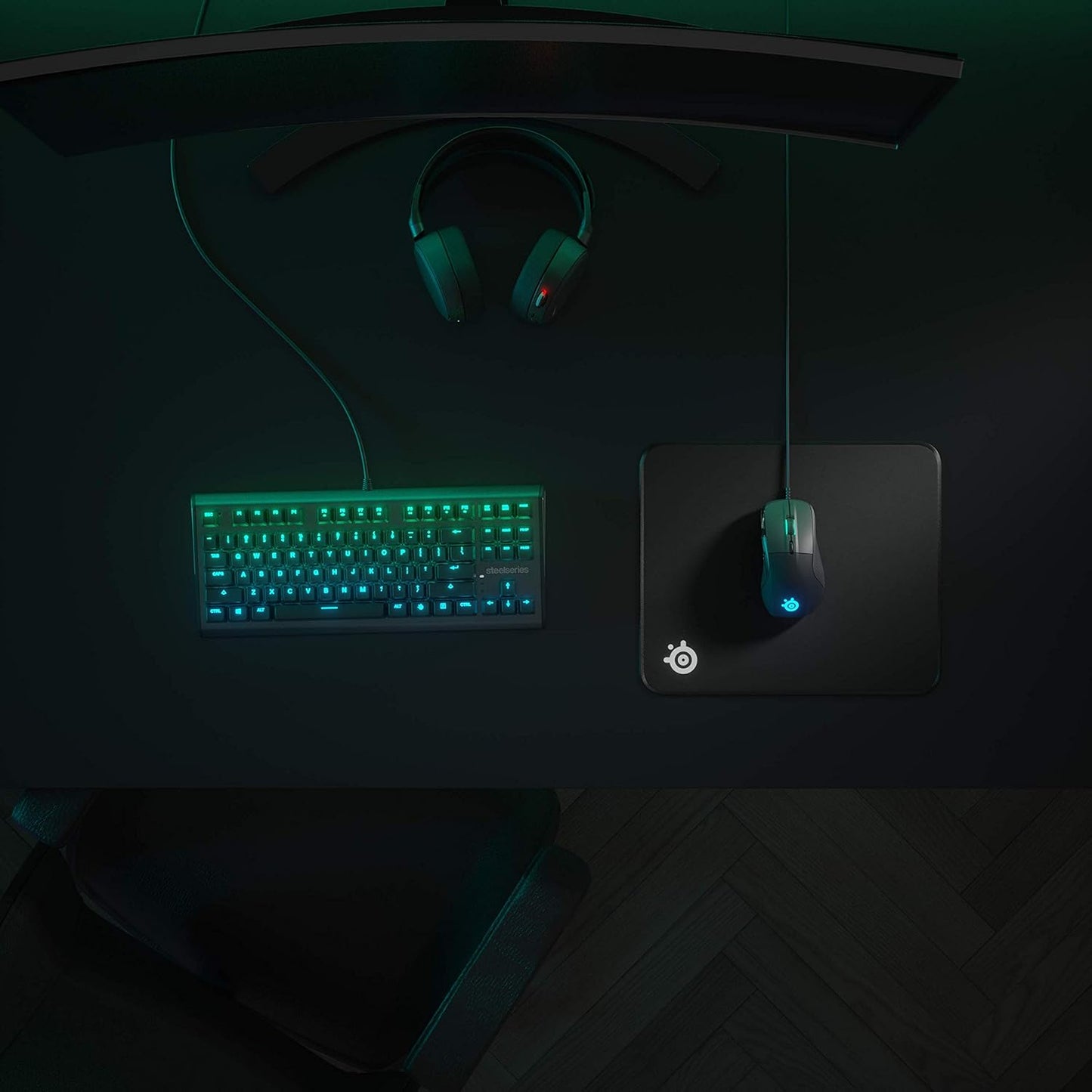 SteelSeries QcK Gaming Mouse Pad - XXL Cloth - Peak Tracking and Stability - Esports Mousepad - Never-Slip - Full Desk Coverage