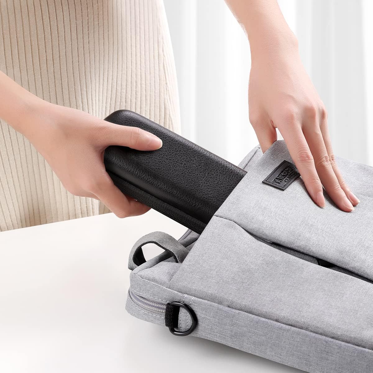 AGPTEK Case Holder for Apple Pencil, Slim PU Leather Carrying Case Pouch Cover Compatible with Apple Pen Accessories, USB Cable, Earphone,Samsung Stylus iPad Pro Pen/Pencil, Recording Pen, Gray