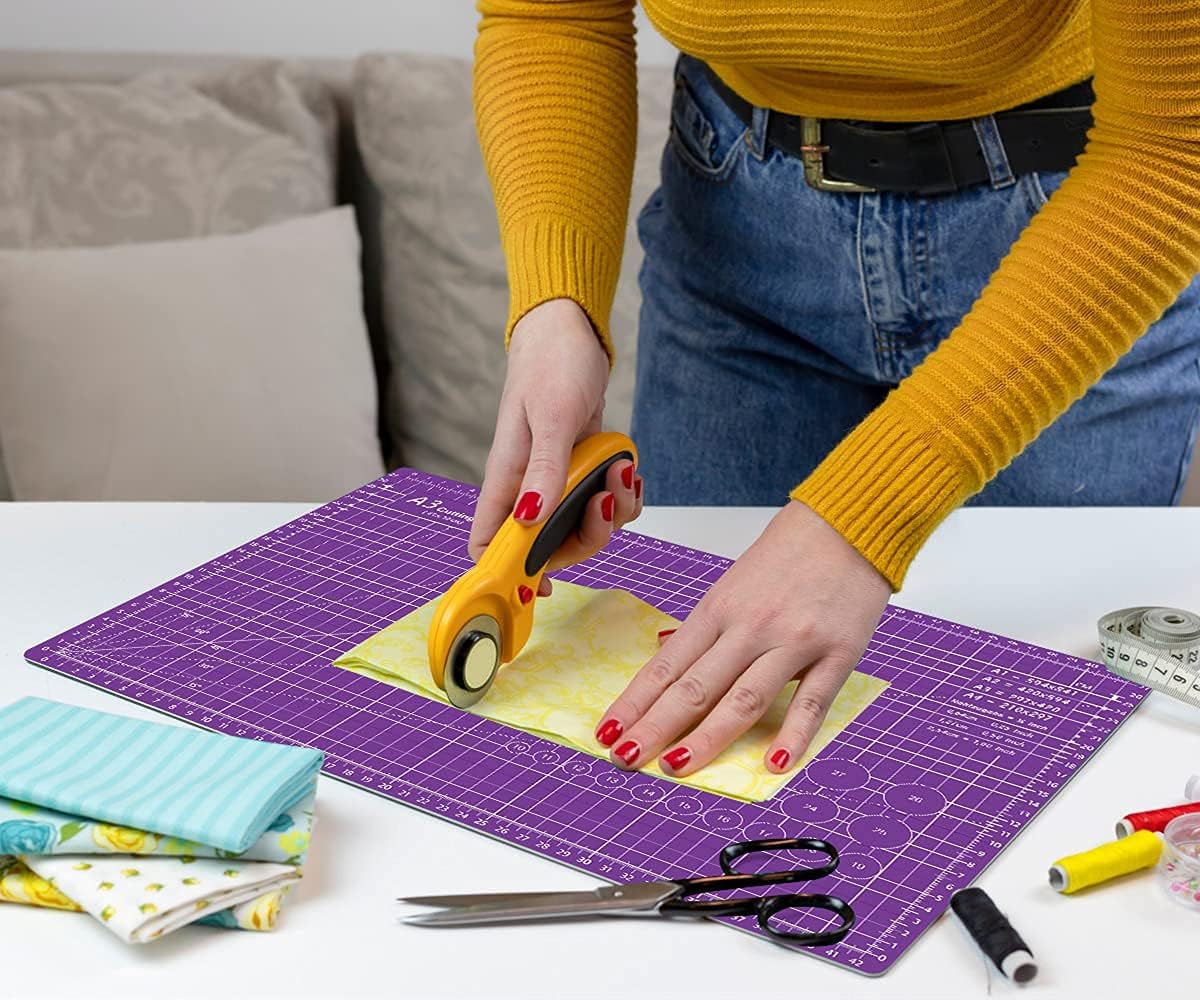 HEADLEY TOOLS 18" x 24" Thickened Self Healing Cutting Mat, A2 Rotary Cutting Sewing Mat for Crafts, Double Sided 5-Ply Table Cutting Board for Fabric Quilting Leather Arts Hobby Project, Grey/Black