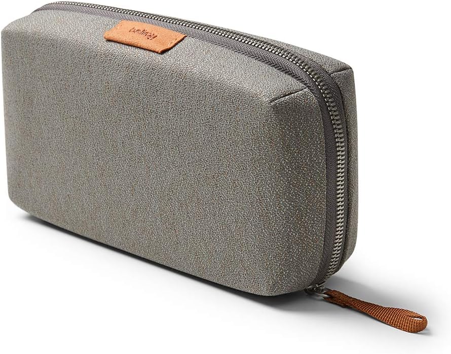 Bellroy Tech Kit (Tech Accessories Organizer Pouch, Zipper Closure Design, Stores Power Bank, Phone Charger, Cables & More, Internal)