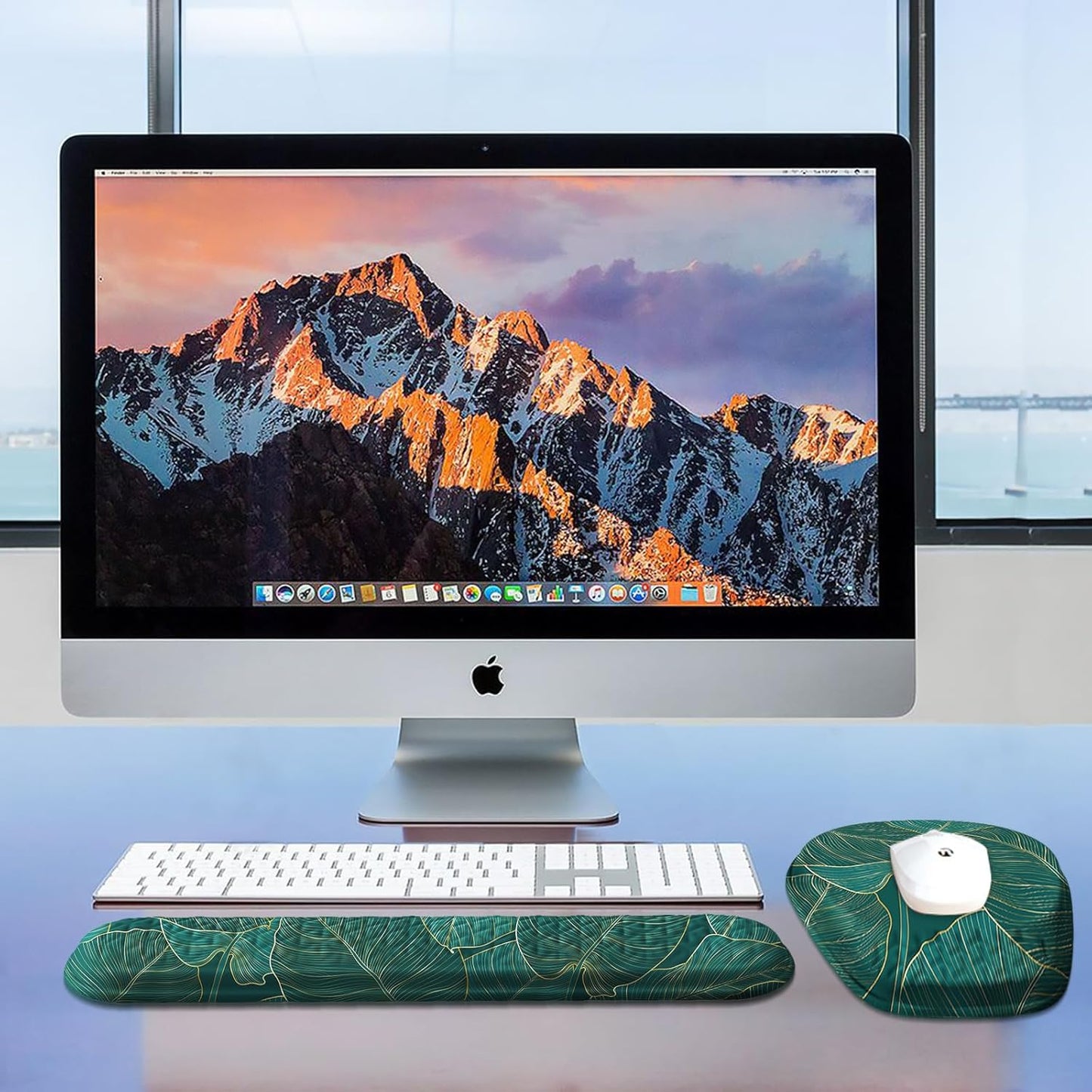 Mouse Pad with Wrist Rest, Comfortable Keyboard Wrist Rest, Memory Foam Wrist Rest for Computer Keyboard, Ergonomic Mouse Pad Set for Easy Typing & Pain Relief for Office Black