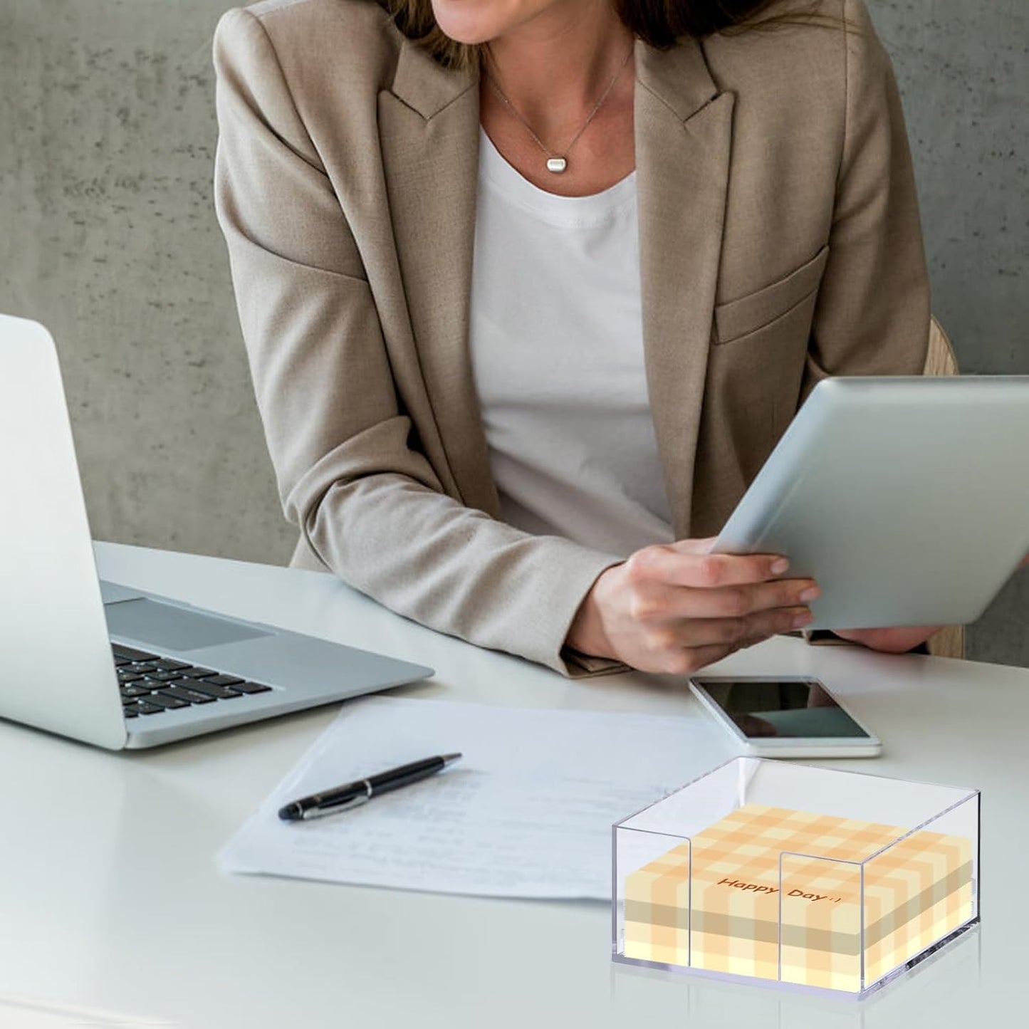 Acrylic Post It Note Dispenser,3 x 3 Sticky Note Holder,Post It Note Holder for Desk,Acrylic Sticky Note Holder for School and Office Desk Organizer