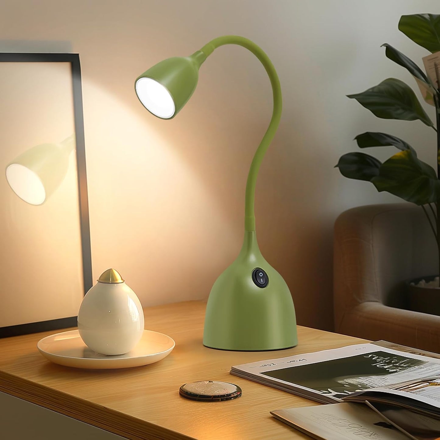 EJIAXIN Desk Lamp for Home Office - Clip on Reading Light and Bed Headboard Clamp Lamp, Bedside Gooseneck Table Lamp, Clip on Desk Lamps, Eye-Caring Desk Lamp for College Dorm Room Study Lamp, White