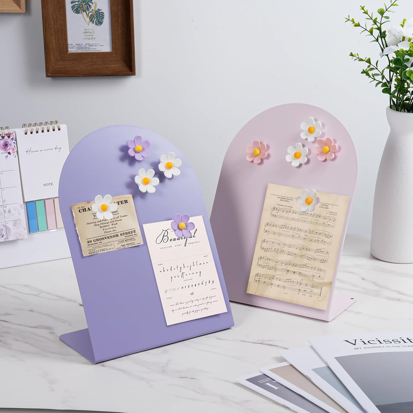 2 Pcs Magnet Display Stand with 6 Flower Magnets, 11 x 8 in Magnetic Display Board for Home Office School Kitchen Table Supplies (Pink)