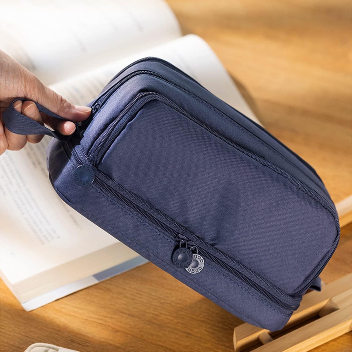 MAMUNU Large Capacity Pencil Case 4 Compartments, Pencil Pouch Bag with Zipper Portable Handle, Pen Case Bag Stationery Organizer for Office College School Adults Teen Girls Boys Men Women, Black