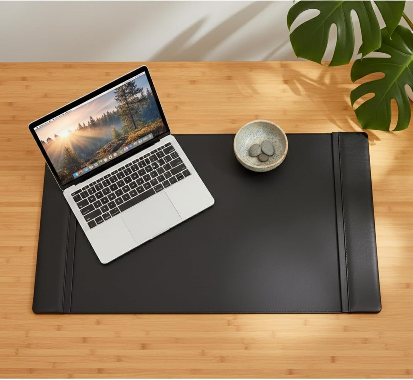 DACASSO Leather Desk Pad with Side Rails - Luxury Leather Desk Blotter for Writing - Executive Desk Surface Protector - (Chocolate Brown, 25.5 x 17.25”)