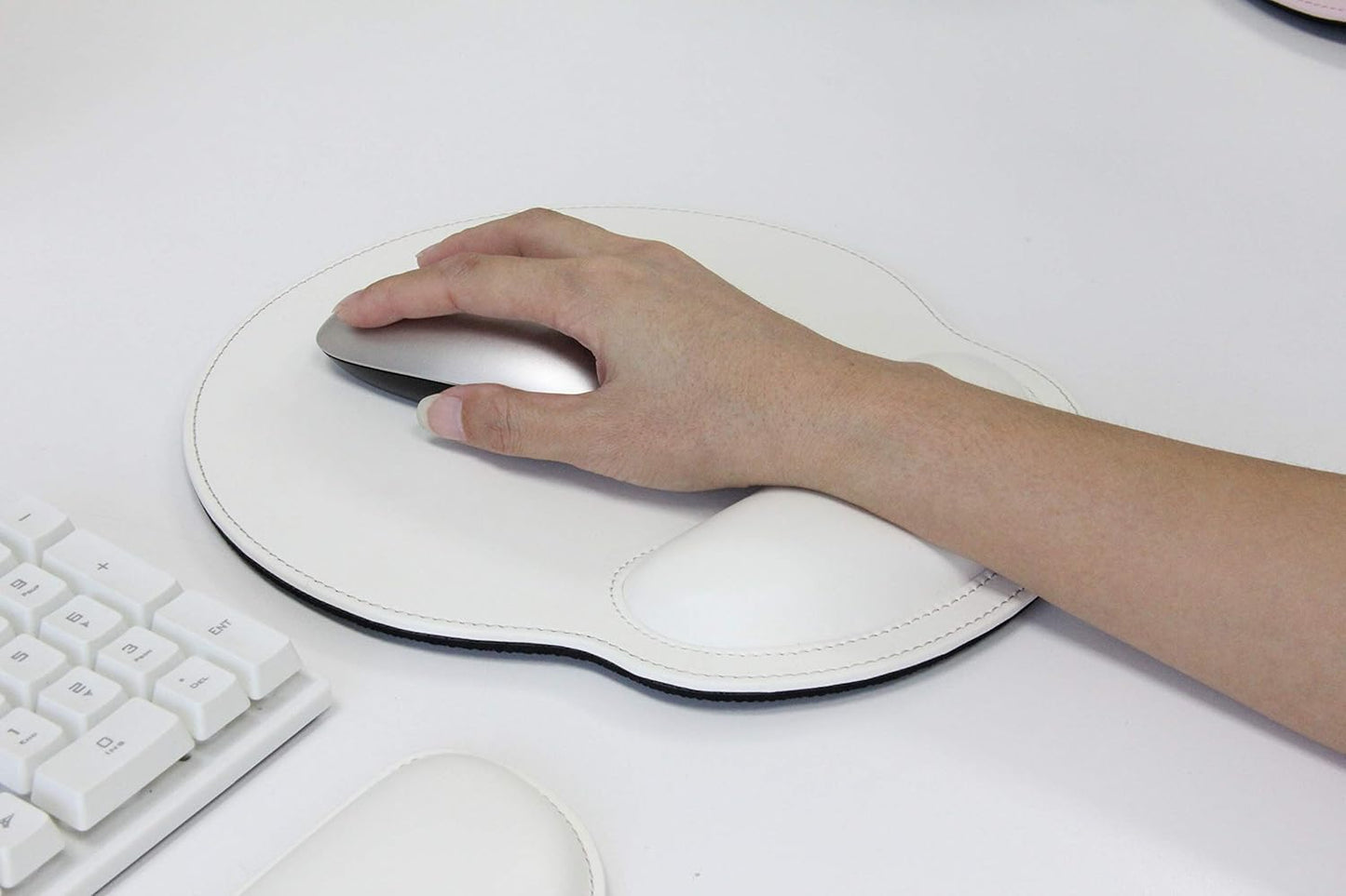 RICHEN Keyboard Wrist Rest and Mouse Pad with Wrist Support, Memory Foam Set for Gaming and Office, Comfortable & Lightweight for Easy Typing & Pain Relief (White Butterflies)