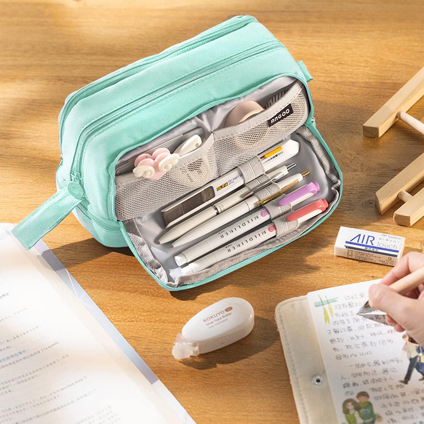 MAMUNU Large Capacity Pencil Case 4 Compartments, Pencil Pouch Bag with Zipper Portable Handle, Pen Case Bag Stationery Organizer for Office College School Adults Teen Girls Boys Men Women, Black