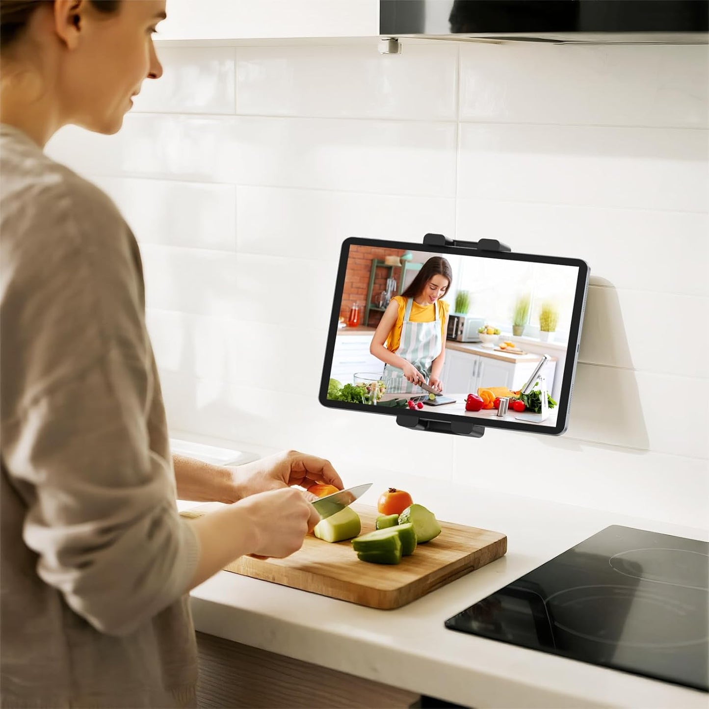 Urmust Tablet Stand for Desk, Adjustable iPad Holder for Bed, 360° Rotation, Sturdy Aluminum Tablet Arm Mount for 4.7"-15.6" iPad Pro/Air/Mini, iPhone, Galaxy Tab, for Kitchen, Work, Video Call