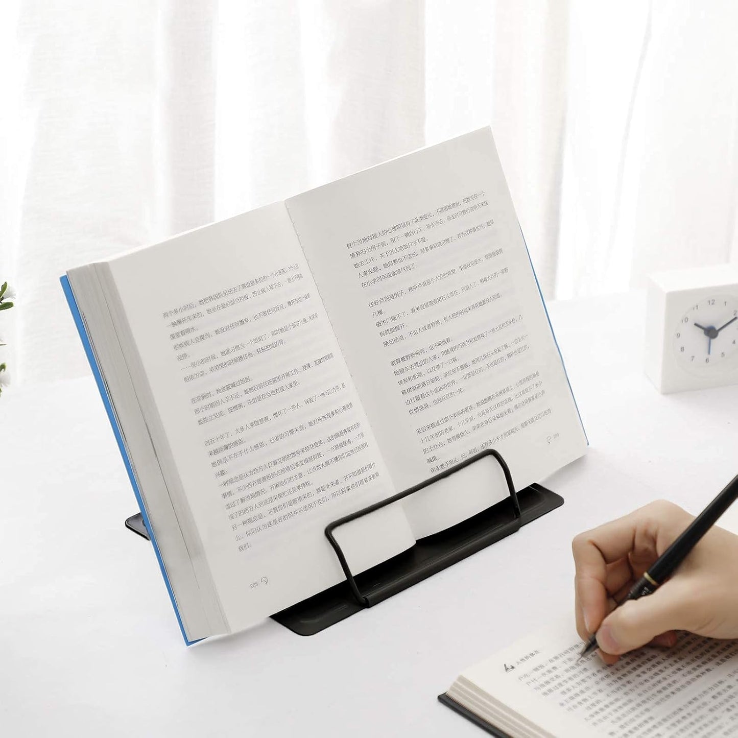 MSDADA Desk Book Stand Metal Reading Rest Book Holder Adjustable Cookbook Documents Holder Bookstands for Recipes Textbook Music Books, the First Day of School Gift for Students, Teachers (Light Blue)