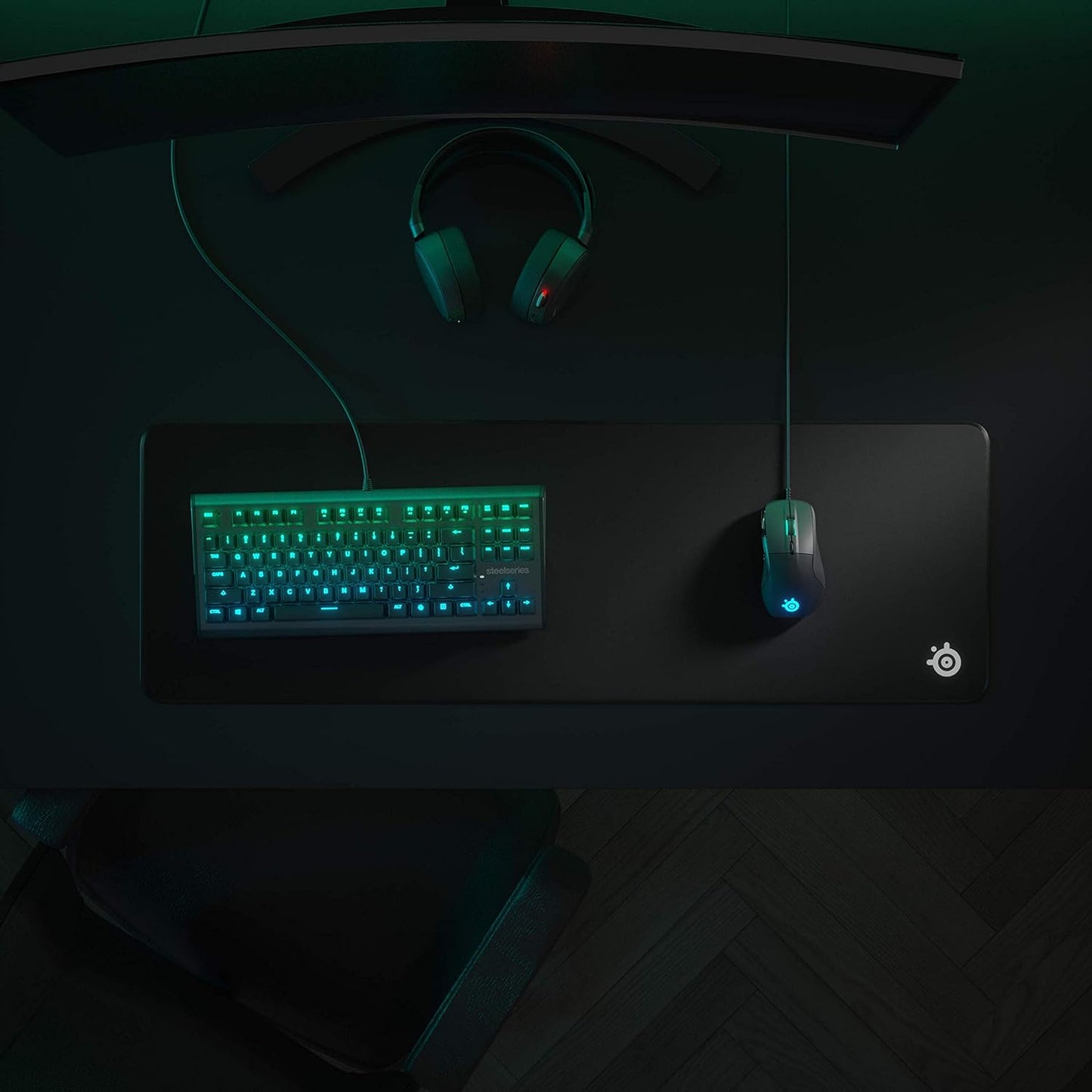 SteelSeries QcK Gaming Mouse Pad - XXL Cloth - Peak Tracking and Stability - Esports Mousepad - Never-Slip - Full Desk Coverage