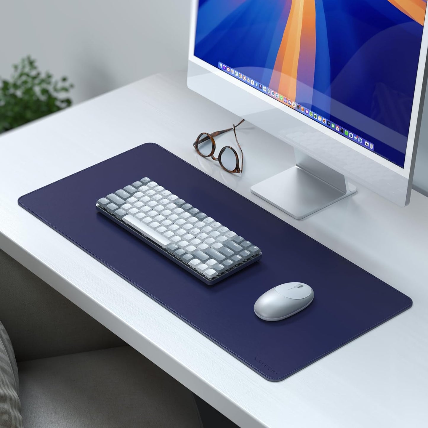 Satechi Vegan Leather Desk Mat, Large Mouse Pad Scratch and Water Resistant, Easy to Clean, Desk Pad for Office and Home, 26.8” x 12.4” x 0.1” - Black