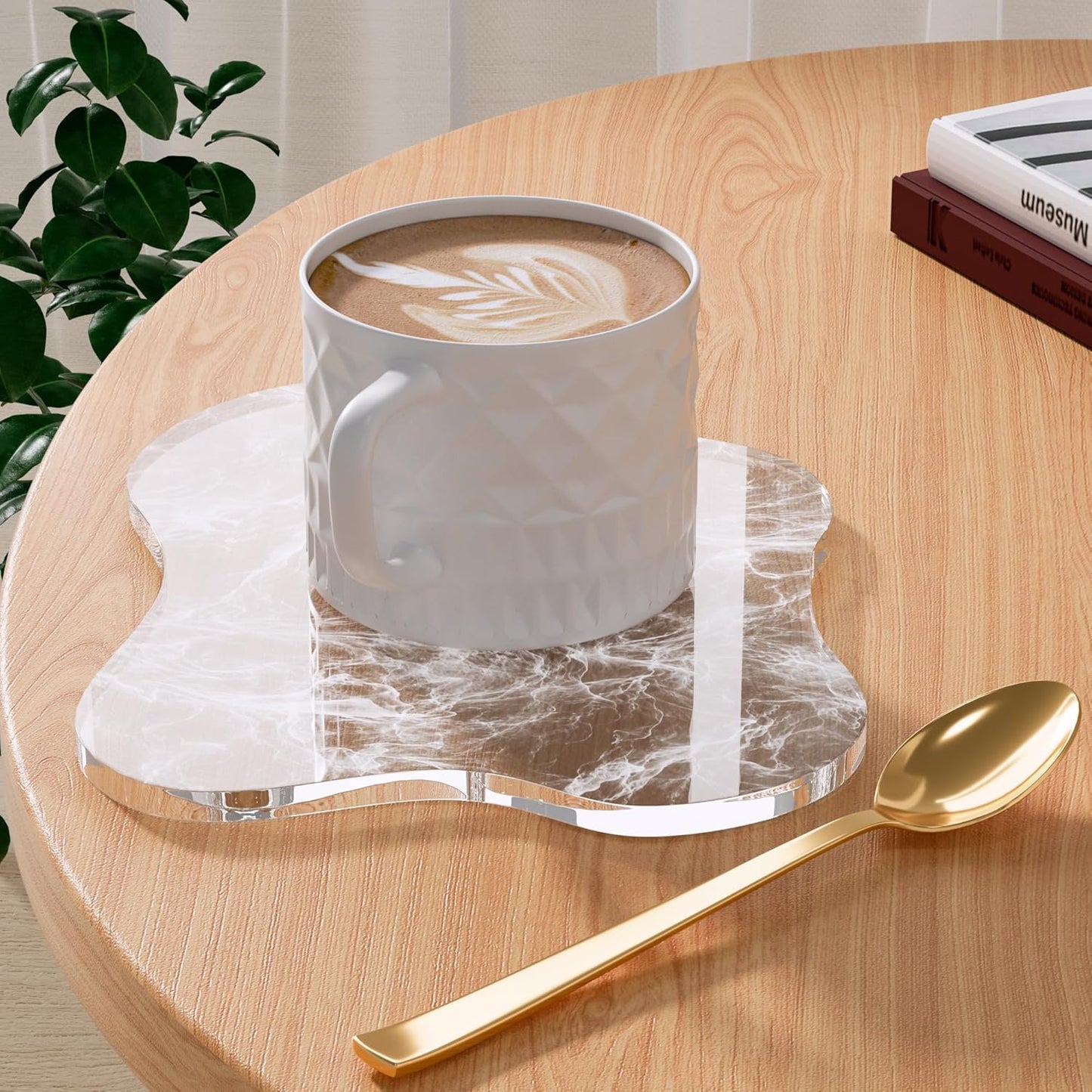 Acrylic Coaster Decorative Plates, Irregular Bar Drink Coaster, Clear Cloud Shape Coffee Cup Coaster, Perfect for Tabletop Protection and Accessories Display.(Gold)