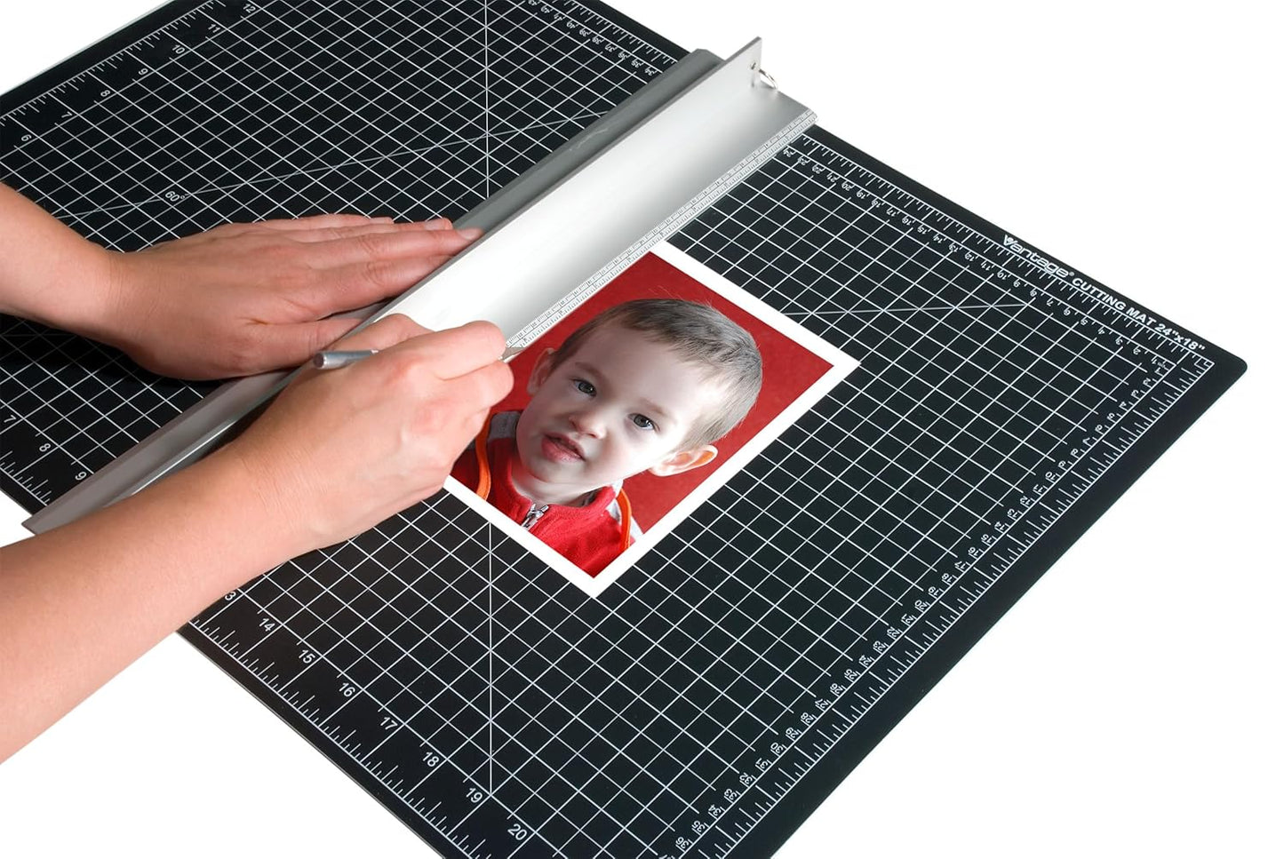 Dahle Vantage 10670 Premium Self-Healing Cutting Mat, 9"x12", 1/2" Grid, 5 Layers for Max Healing, Perfect for Crafts & Sewing, Black