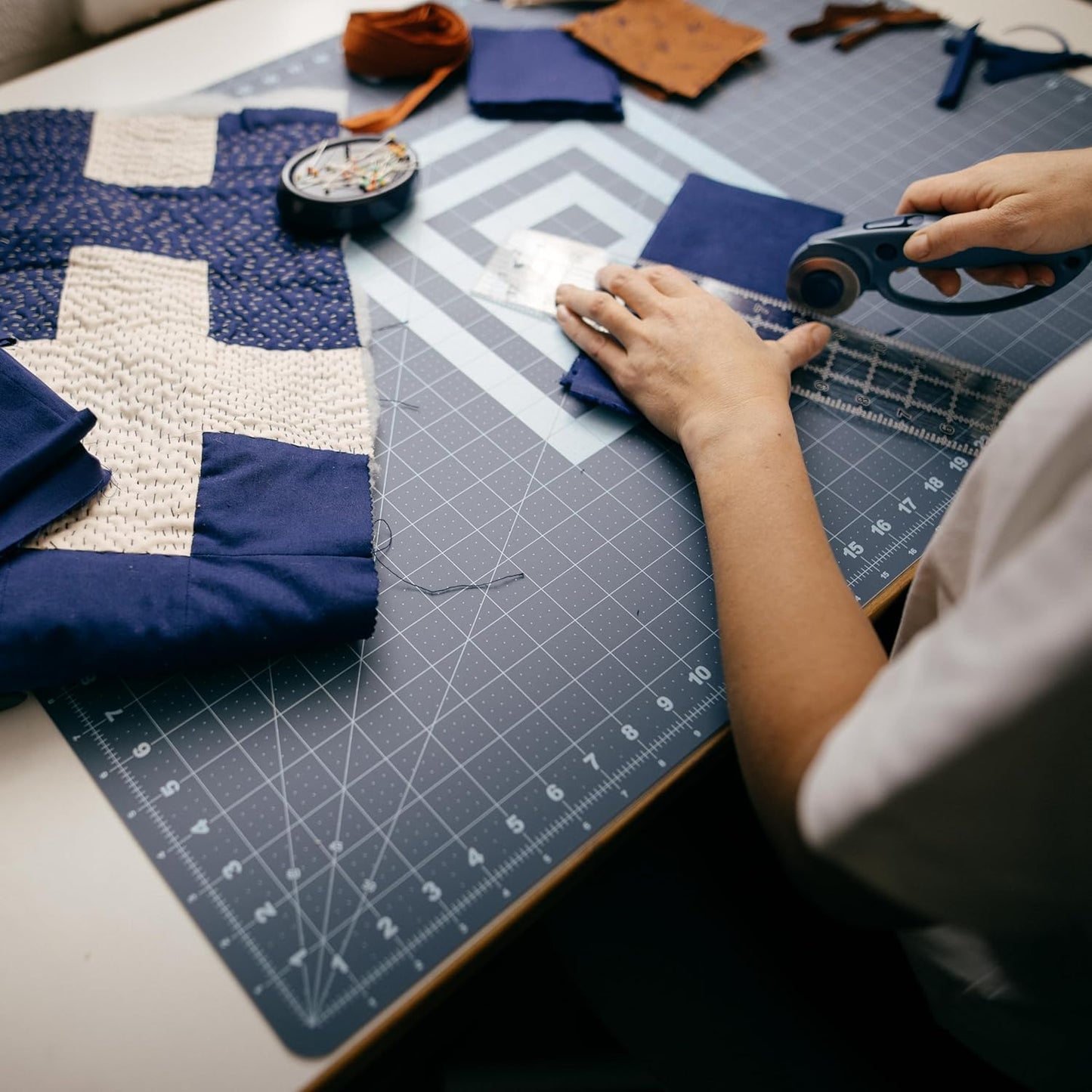 Fiskars Self Healing Cutting Mat with Grid for Sewing, Quilting, and Crafts - 18" x 24 Grid Lilac/Mountain Haze