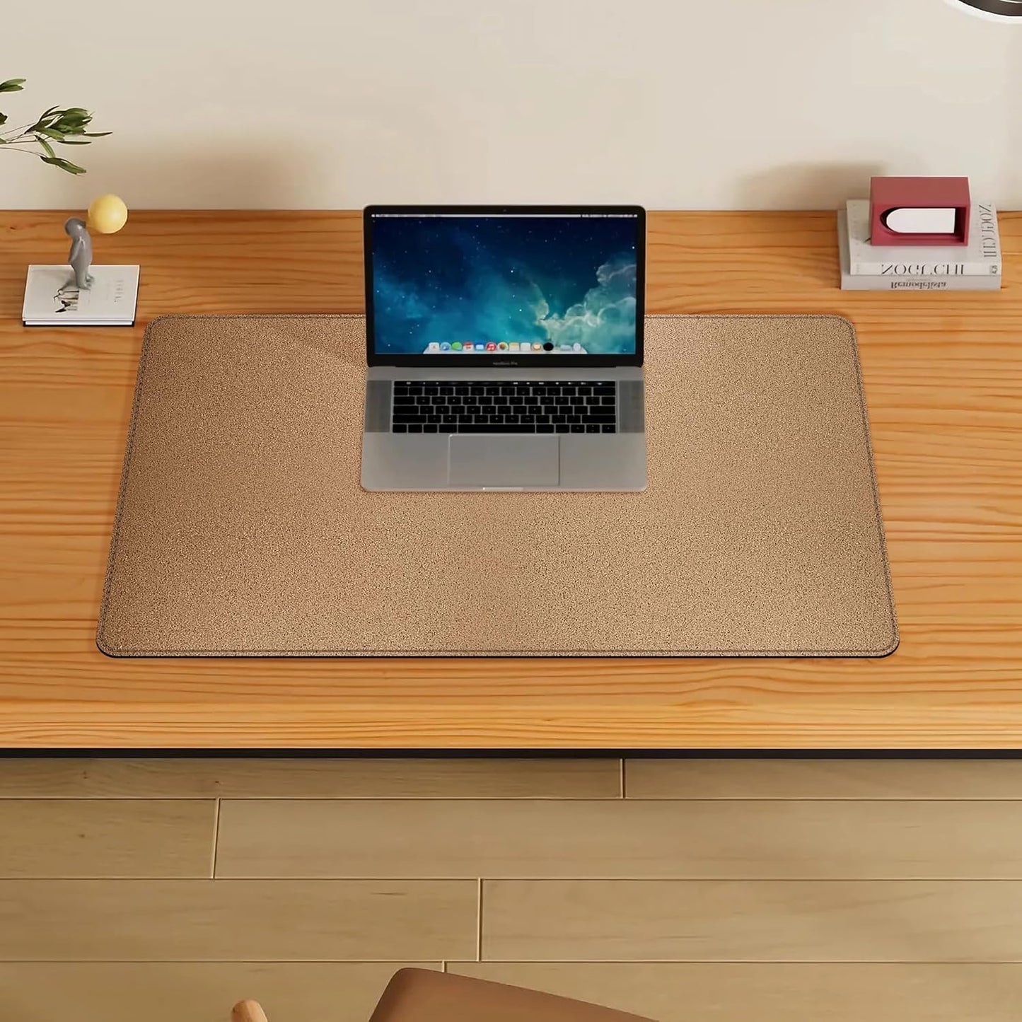 Vyaaa PU Leather & Cork Desk Mat, 39.4"x15.7" Dual Sided Computer Desk mat, Waterproof Large Mouse Pad, Non-Slip Office Desk pad, Office Desk Protector for Work/Gaming/Home (Black)