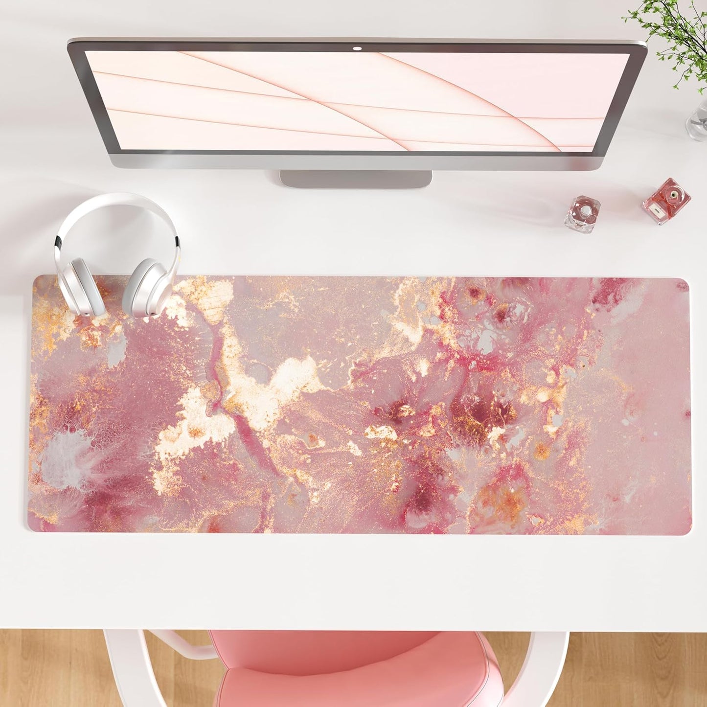 QIYI Large Mouse Pad, Cute Pink Desk Mat for Desktop, Women Girls PU Leather Desk Pad Waterproof Gaming Mousepad, Rose Gold Marble Computer Protector Writing Pad for School Office Home 31.5" x 15.7"