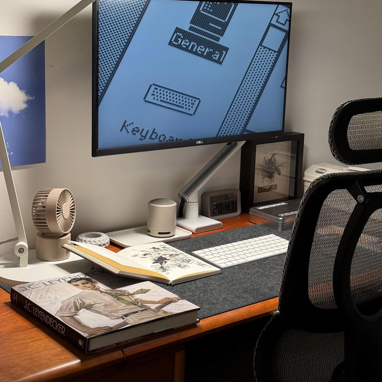 Felt Desk Mat 35.4 x 15.7 Inch, Large Desk Pad Protector for Keyboard and Mouse, Non-Slip Desk Blotter for Office & Home, Charcoal Gray Felt Mouse Pad