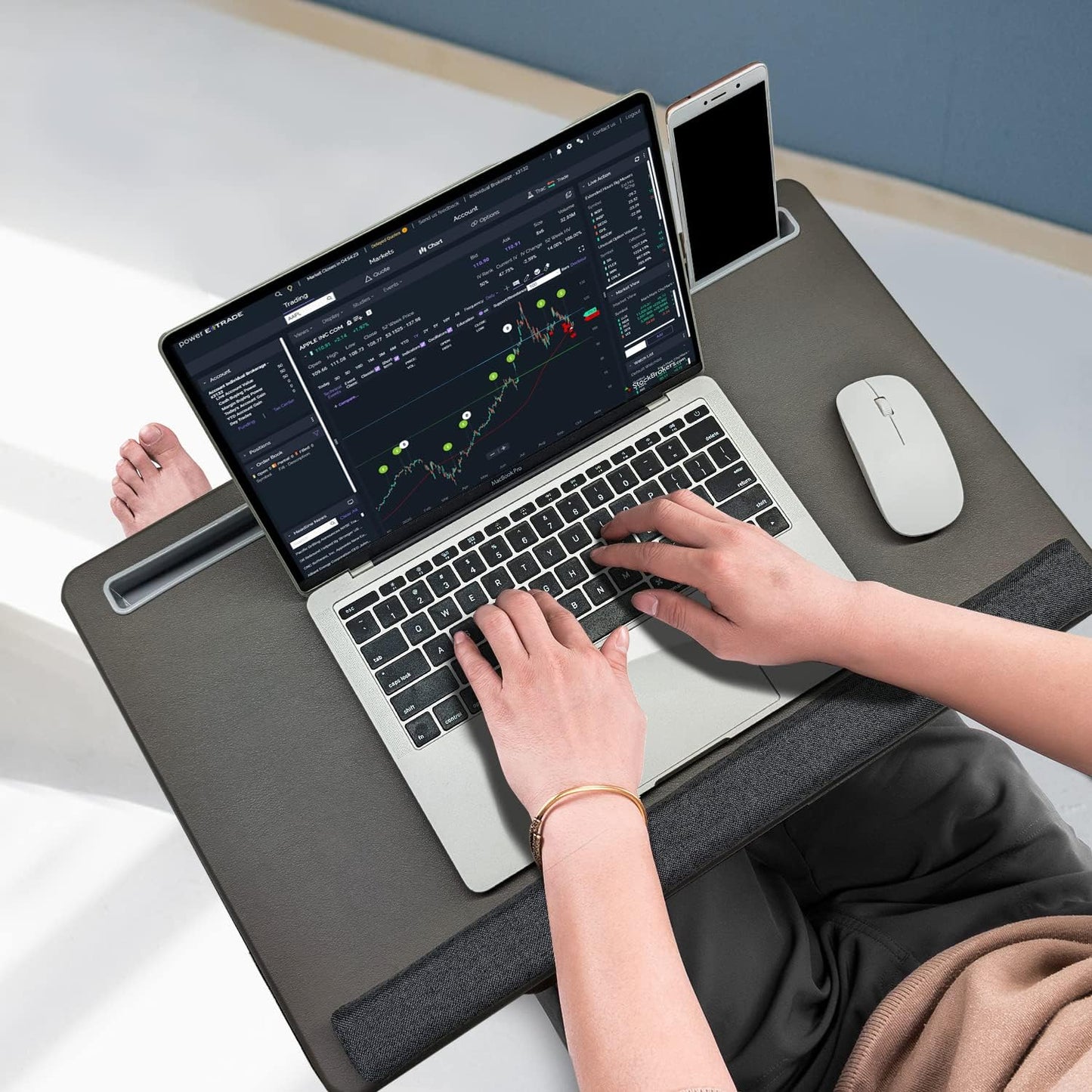 Extra Large Lap Laptop Desk - Full PU Material Mouse Pad Gaming Tray - Portable LapDesk with Phone Holder & Wrist Rest for Notebook, MacBook, Tablet, Bed, Sofa(Black, Fit Up 17.3-in Laptops)
