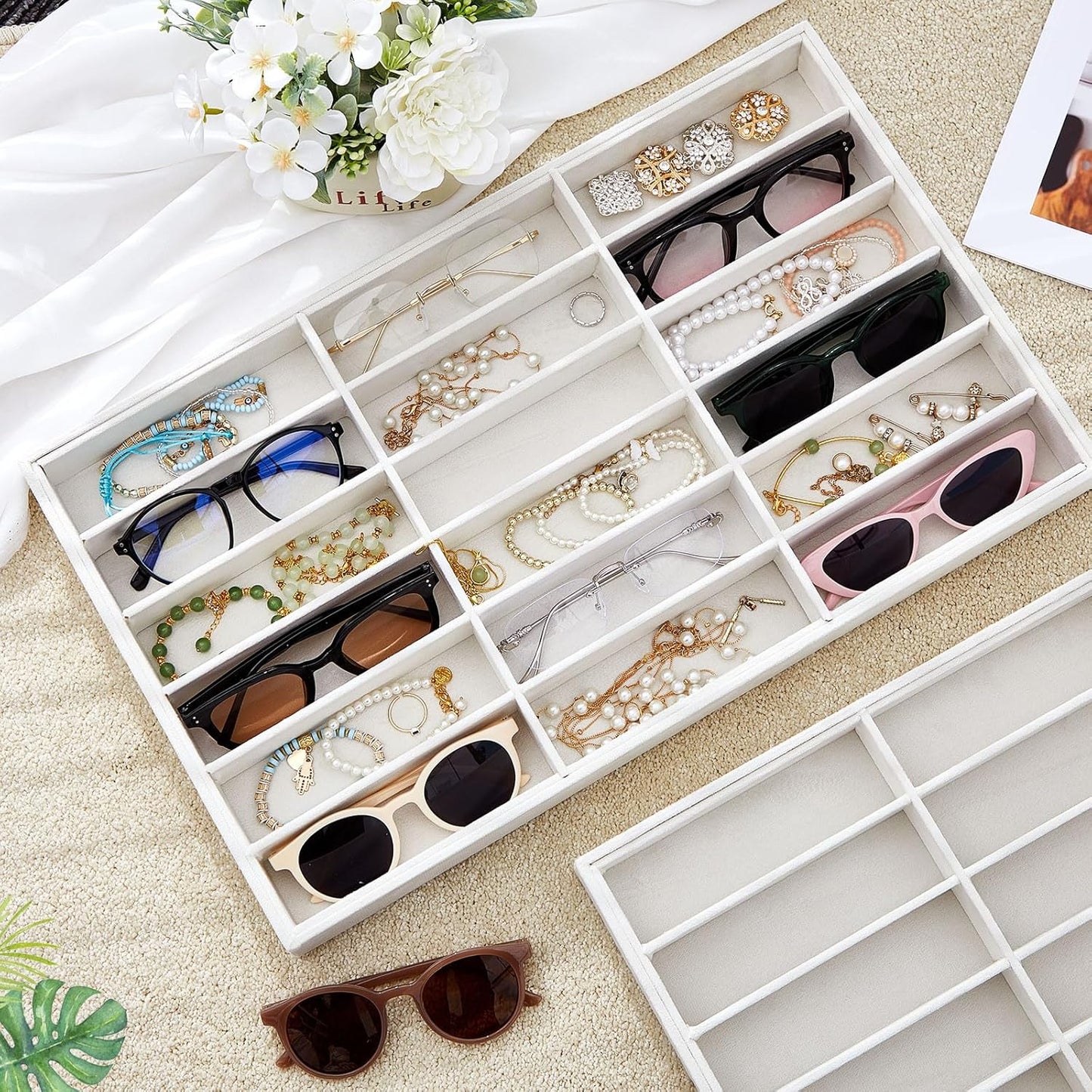 Amylove 4 Pcs Gray Sunglass Organizer Trays 4 Grids Velvet Glasses Holder Jewelry Display Organizer Eyeglasses Storage Box Drawer