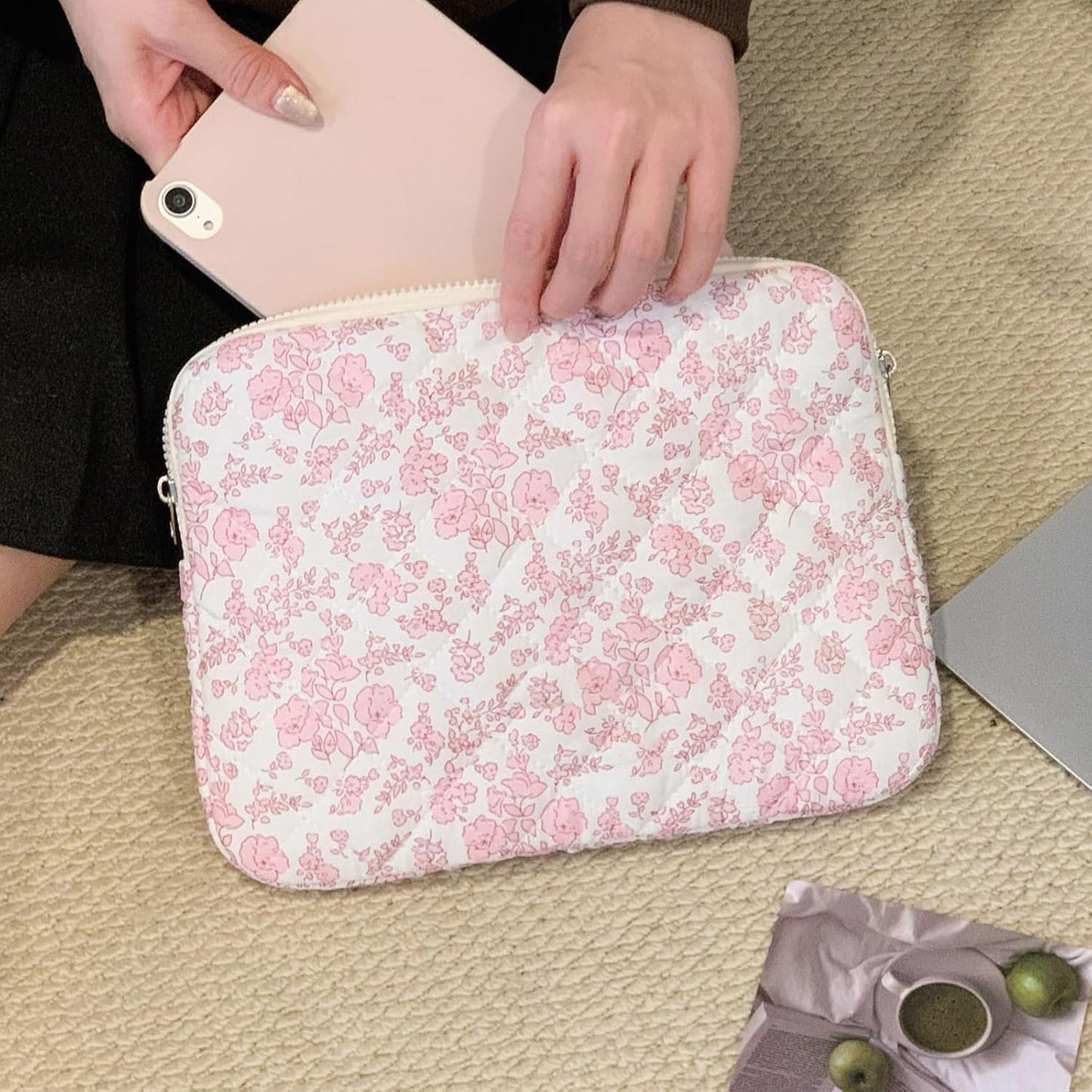 Puffy Laptop Sleeve 13 Inch Cute Quilted Laptop Protective Case Padded Floral Computer Sleeve for MacBook (A-Blue, 13 Inch)